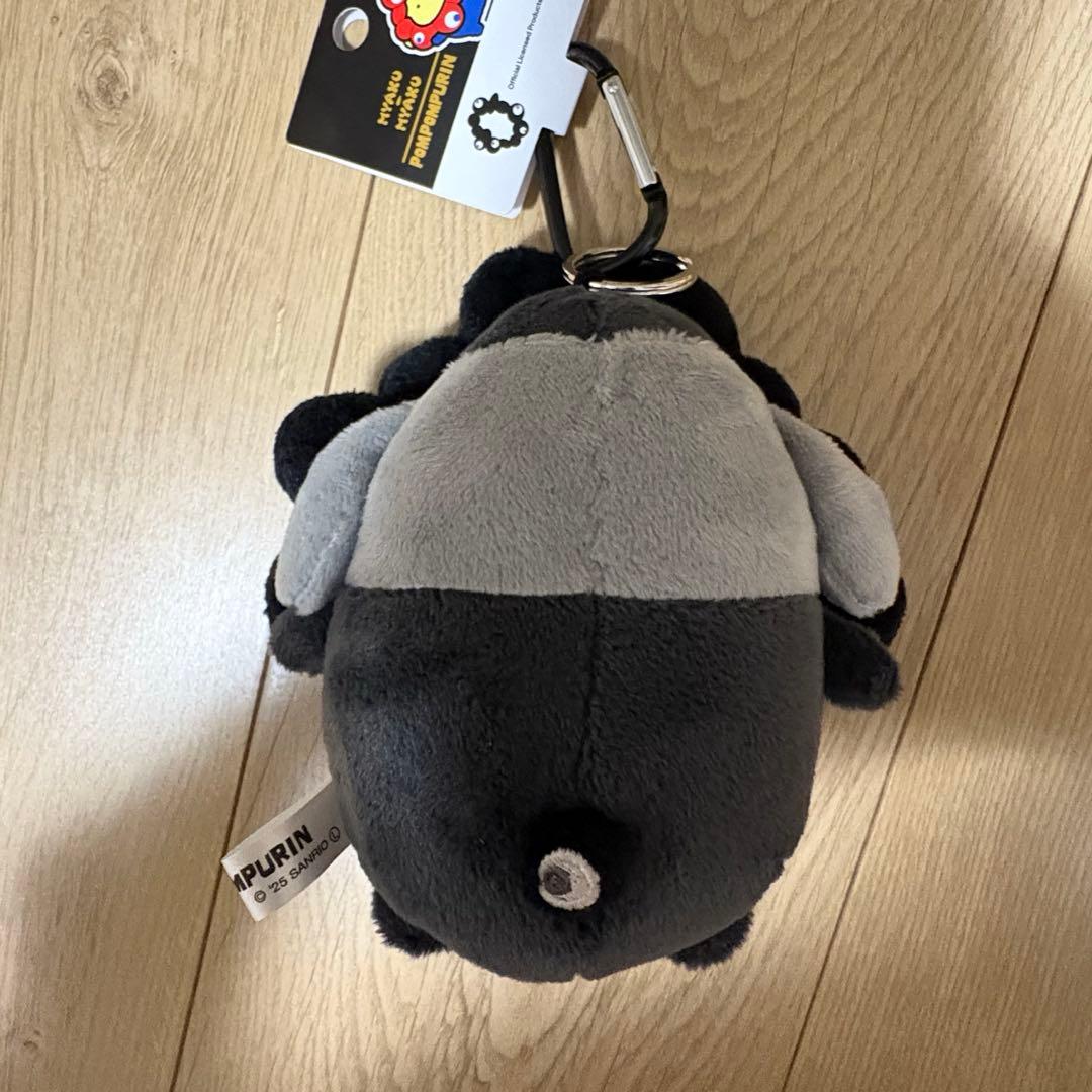 サンリオ 黒ミャクミャク ポムポムプリン カラビナ付き - メルカリ