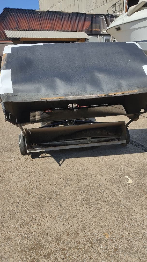 ホンダ　草刈り機