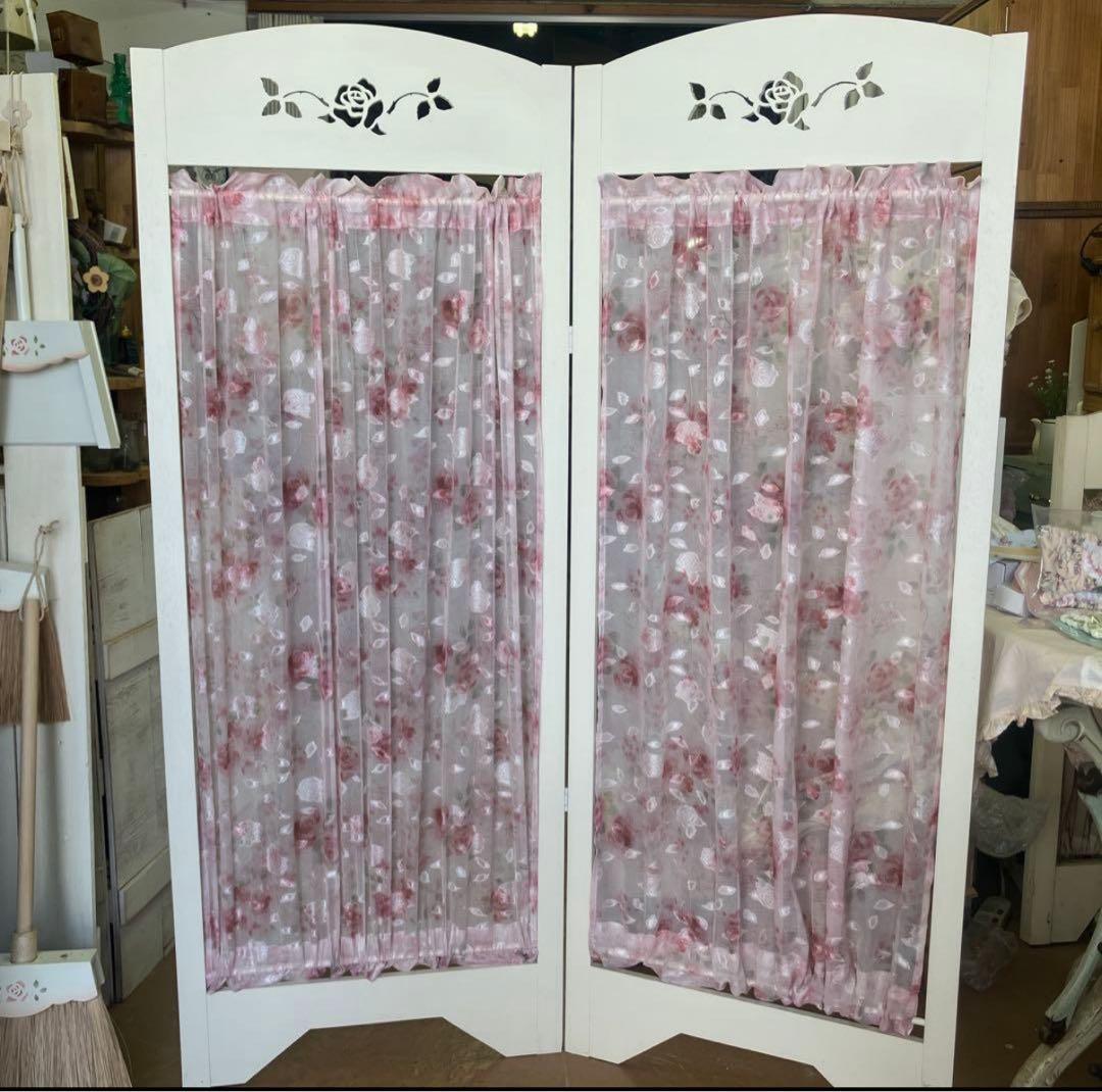 お買得　薔薇のカッティングのパーテーション2連 ライトアイボリー薔薇柄生地ピンク