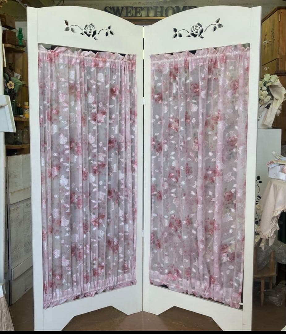 お買得　薔薇のカッティングのパーテーション2連 ライトアイボリー薔薇柄生地ピンク