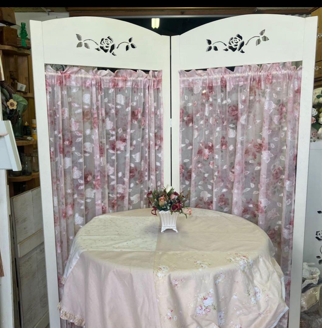 お買得　薔薇のカッティングのパーテーション2連 ライトアイボリー薔薇柄生地ピンク