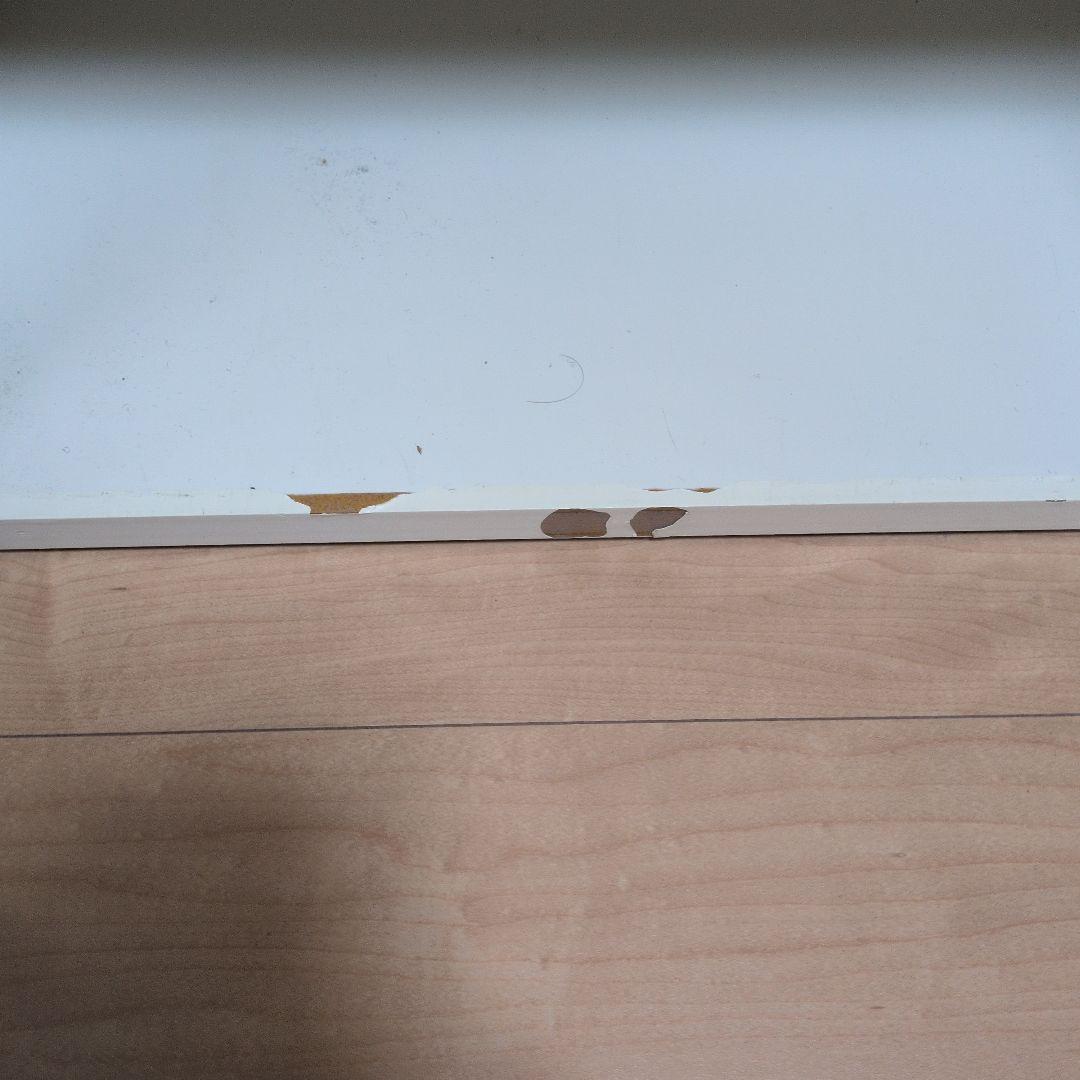 アンティーク風　ホワイト木製キャビネット 5棚付き