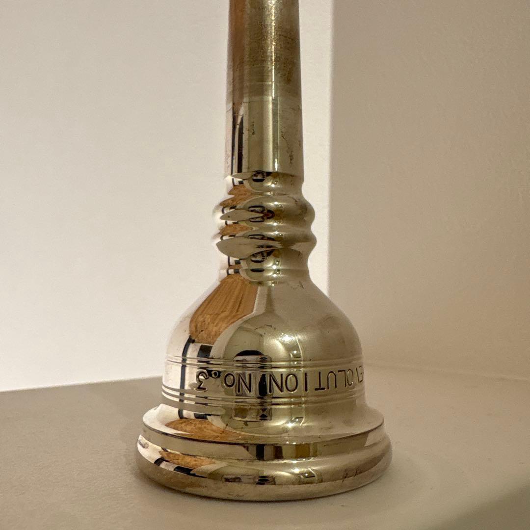 チューバ マウスピース BRASS-EVOLUTION No.3 ケース付き - メルカリ