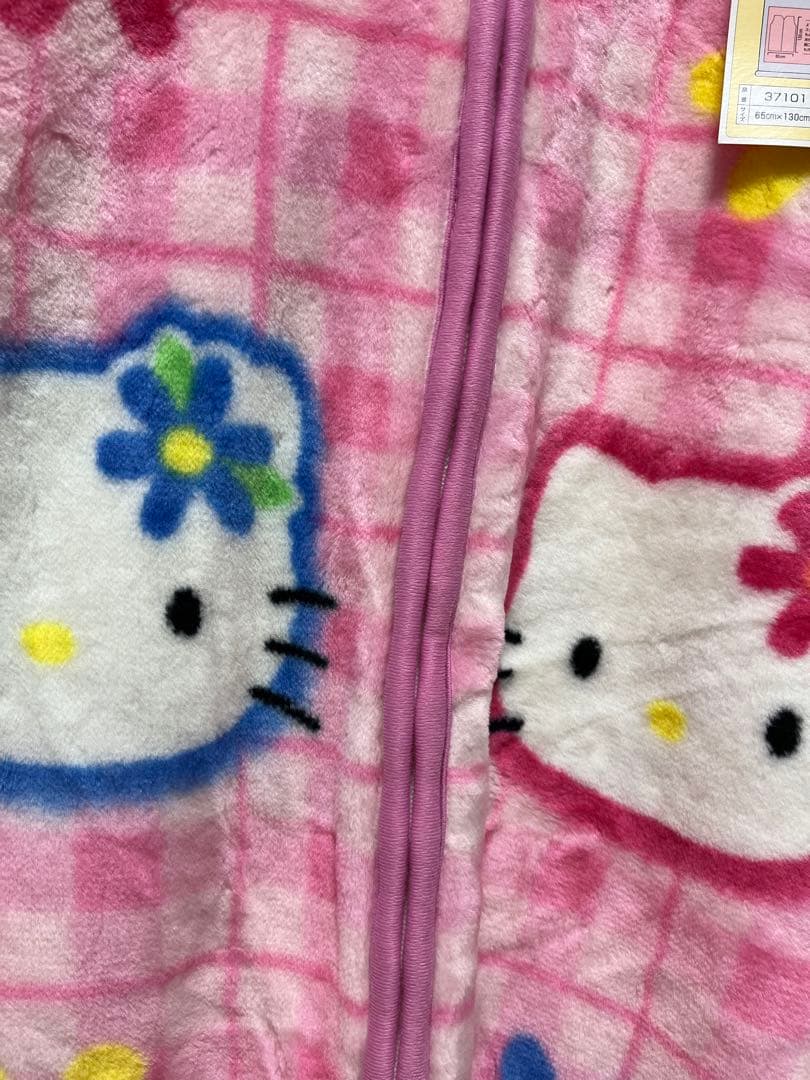 ☆激レア☆希少☆サンリオ☆ハローキティかいまき毛布