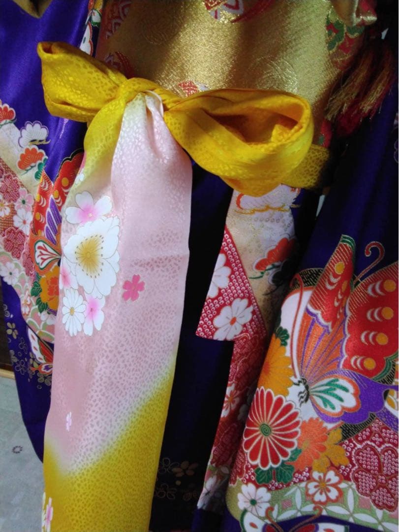 7歳向け・化繊・お着物のセットです