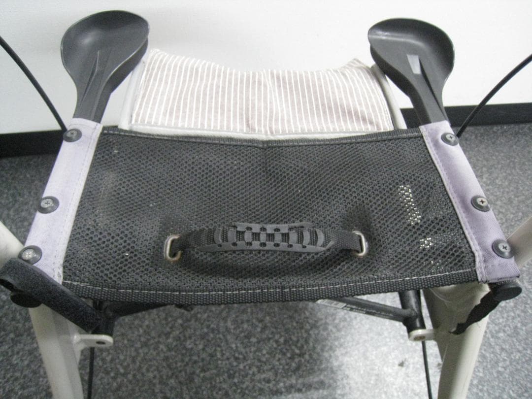 屋外用 四輪 歩行車 ショッピングターン 安寿 アロン化成 送料無料 ②