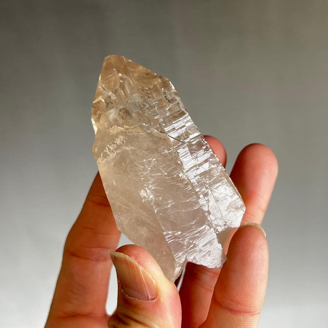 超レア　ガネーシュヒマール産　クリスタル　ポイント水晶　4