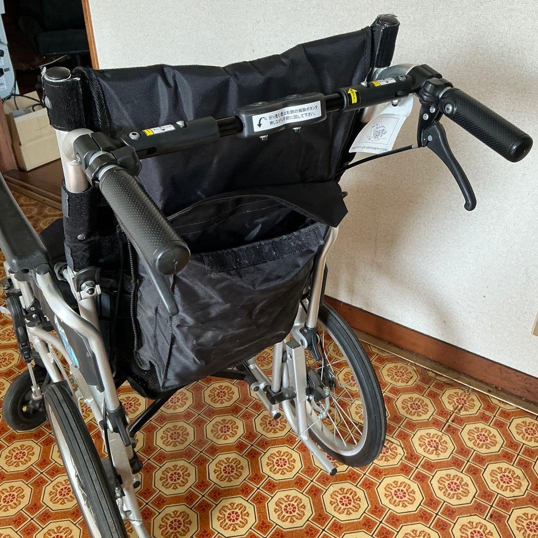 MiKi エアフィッツ プレミアム AFP-16 介助用車椅子 折りたたみ式
