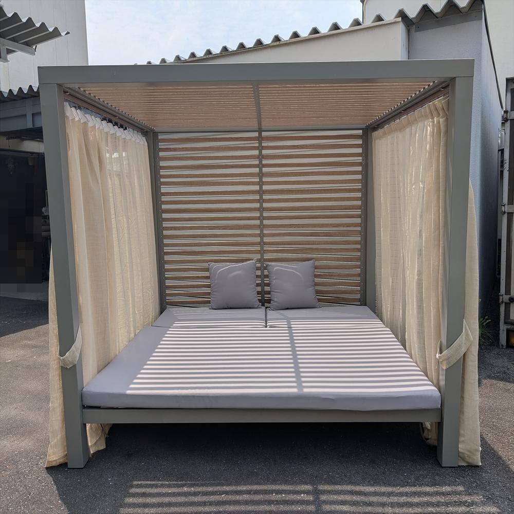 リゾートベッド　ベッド　デイベッド　グランピング　プールサイド　カーテン付き　B