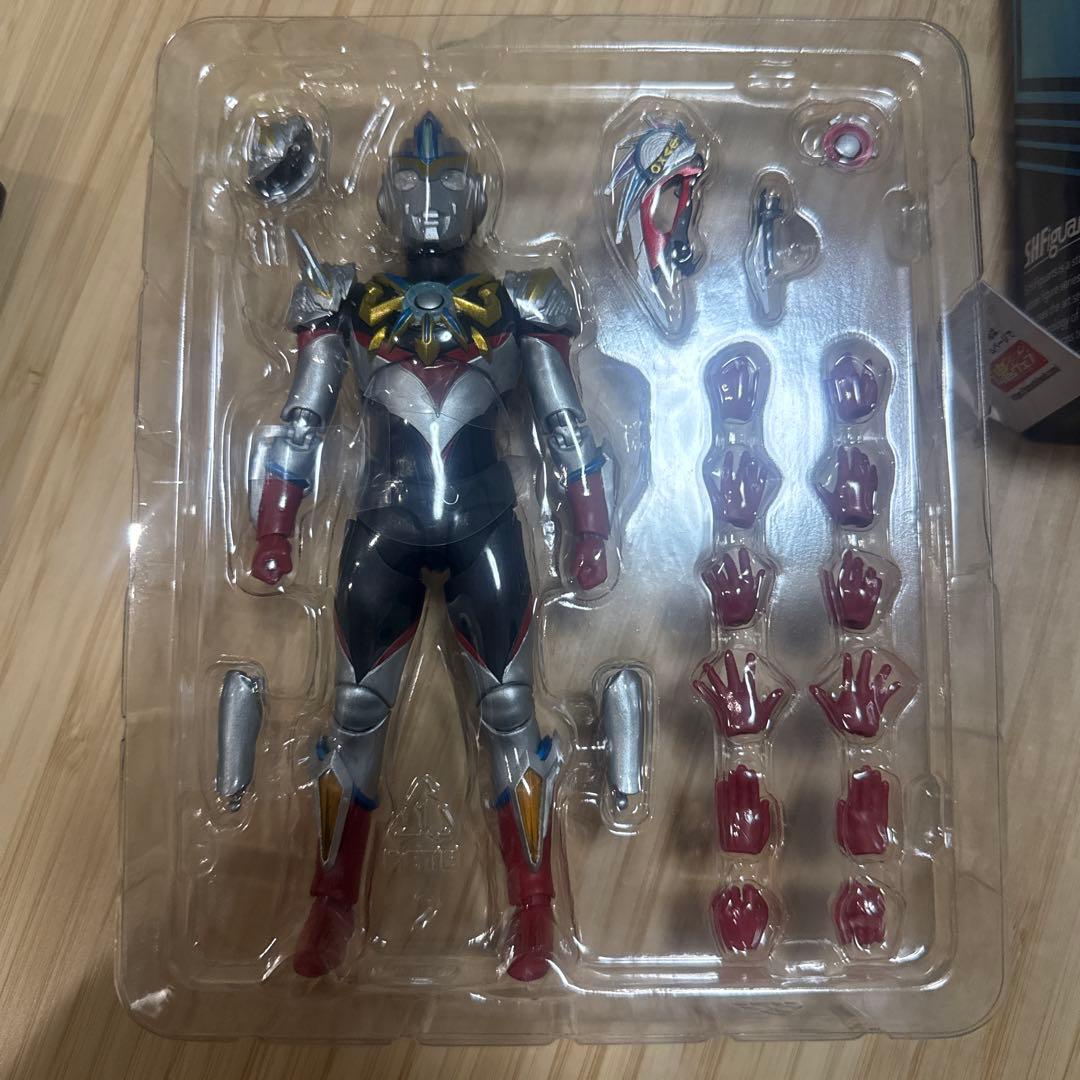 S.H.Figuarts ウルトラマンオープオーブトリニティ中国代理版