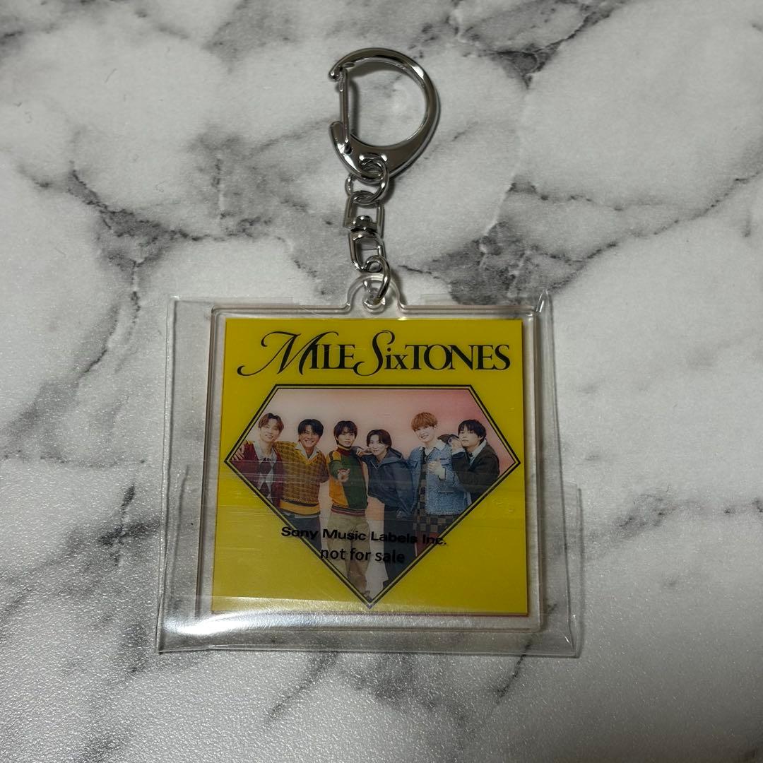 SixTONES MILESixTONES 初回盤B 特典アクリルキーホルダー - メルカリ