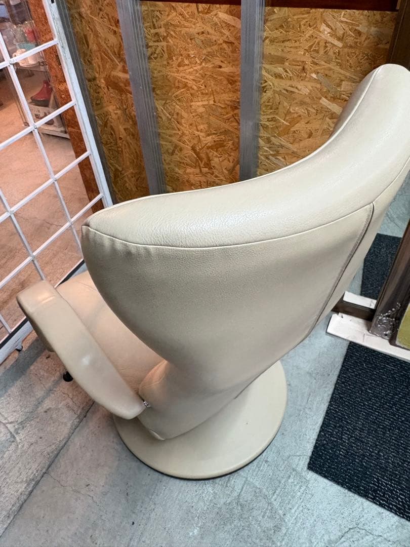 カリモク リクライニング　ソファ　 ディレトーレ ベージュ系 フットレスト付