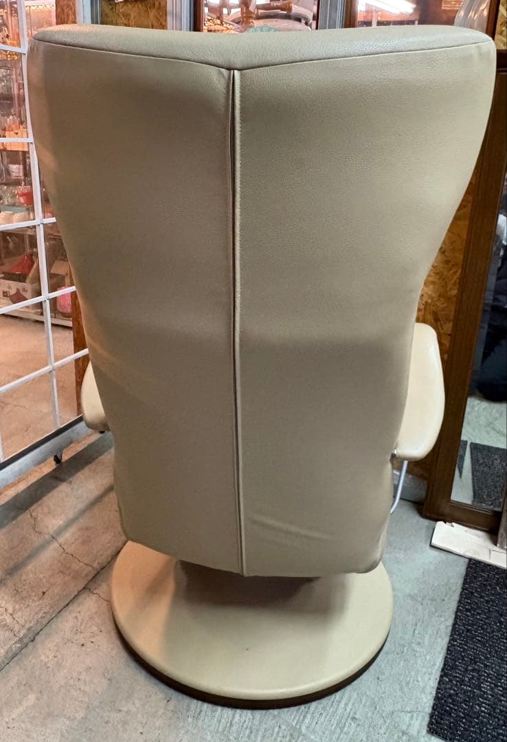 カリモク リクライニング　ソファ　 ディレトーレ ベージュ系 フットレスト付