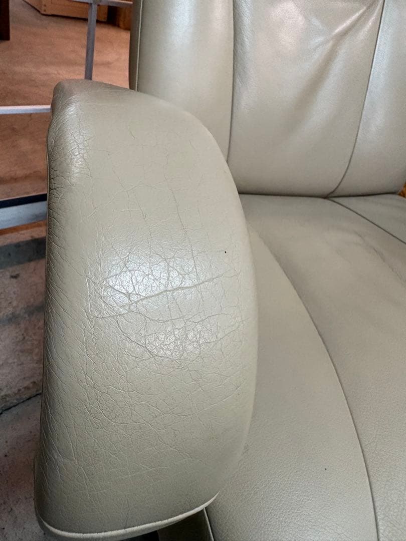 カリモク リクライニング　ソファ　 ディレトーレ ベージュ系 フットレスト付