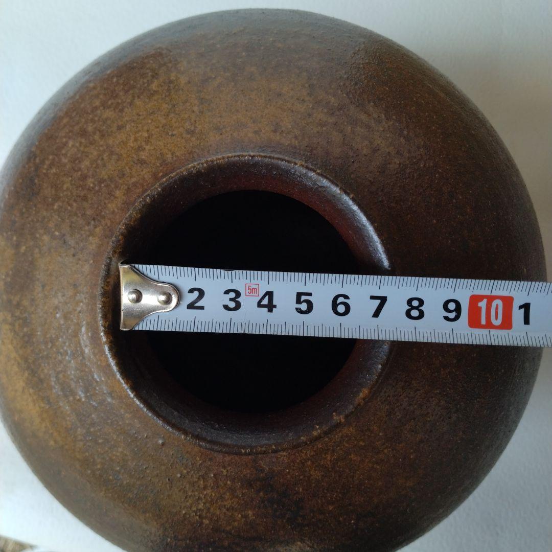 備前焼　壺　秀泉(柴岡)作