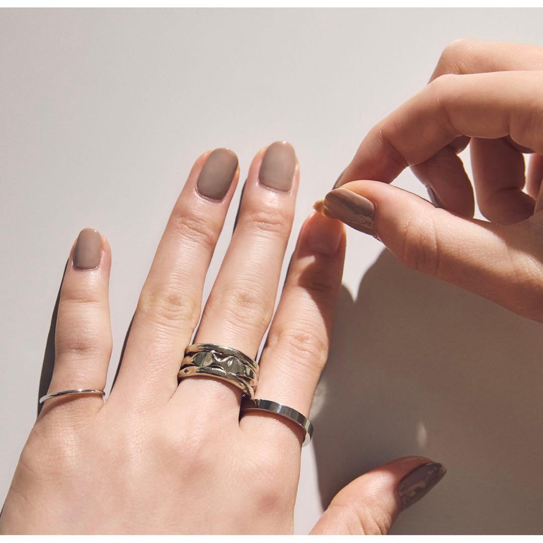 ZIIN ネイルカラーセット 8色 + ネイルライト