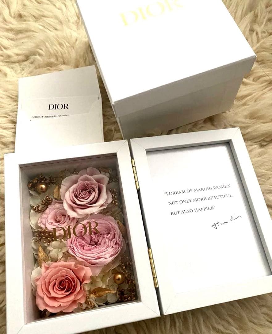 Dior プリザーブドフラワーアレンジメントフォトスタンド ショップ