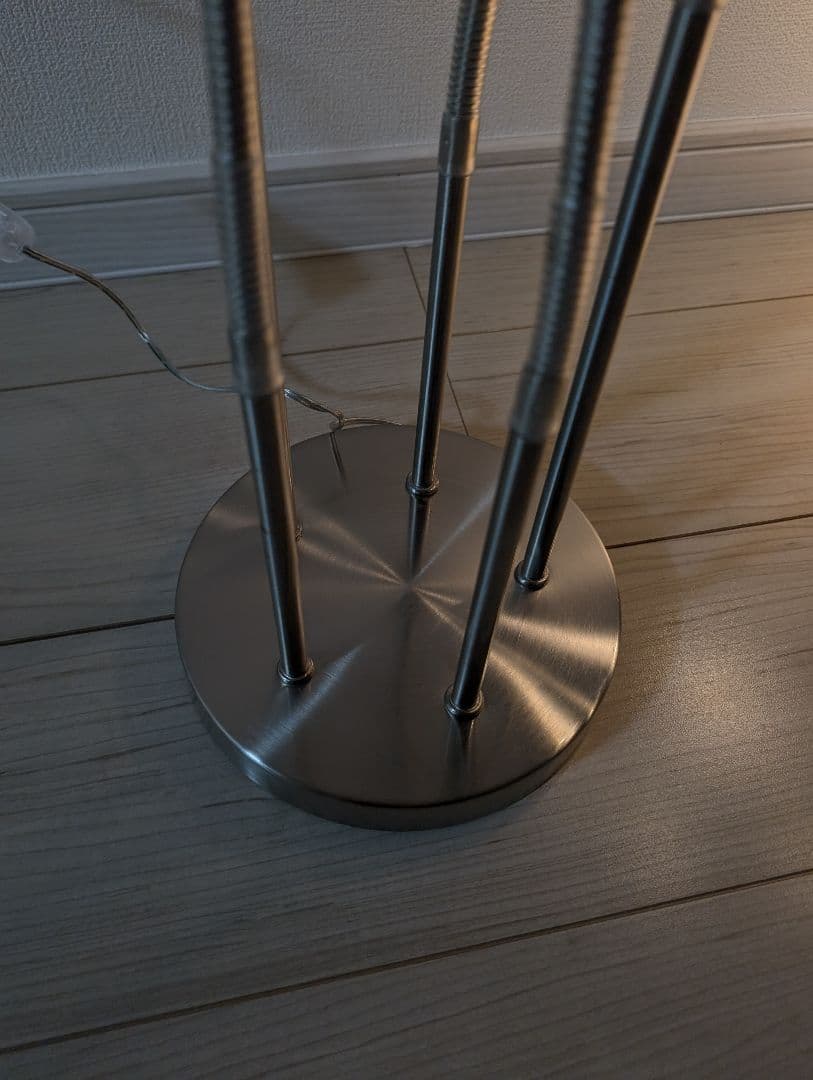 廃盤　イケア Tived フレキシブルアーム テーブルランプ 読書灯　シルバー