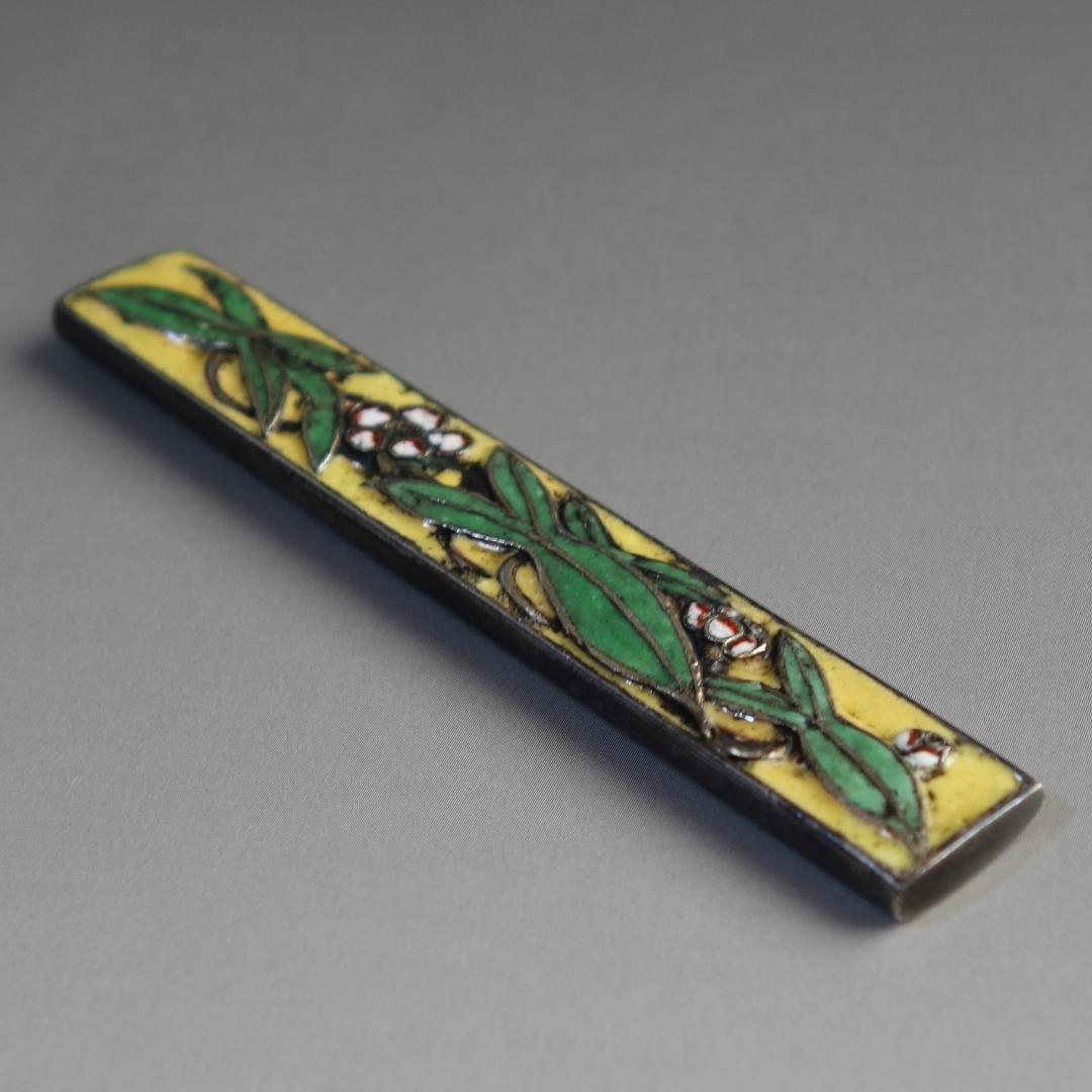 【沢潟梅花図小柄 銀地 七宝焼】 鍔 鐔 小柄 刀装具 骨董 アンティーク