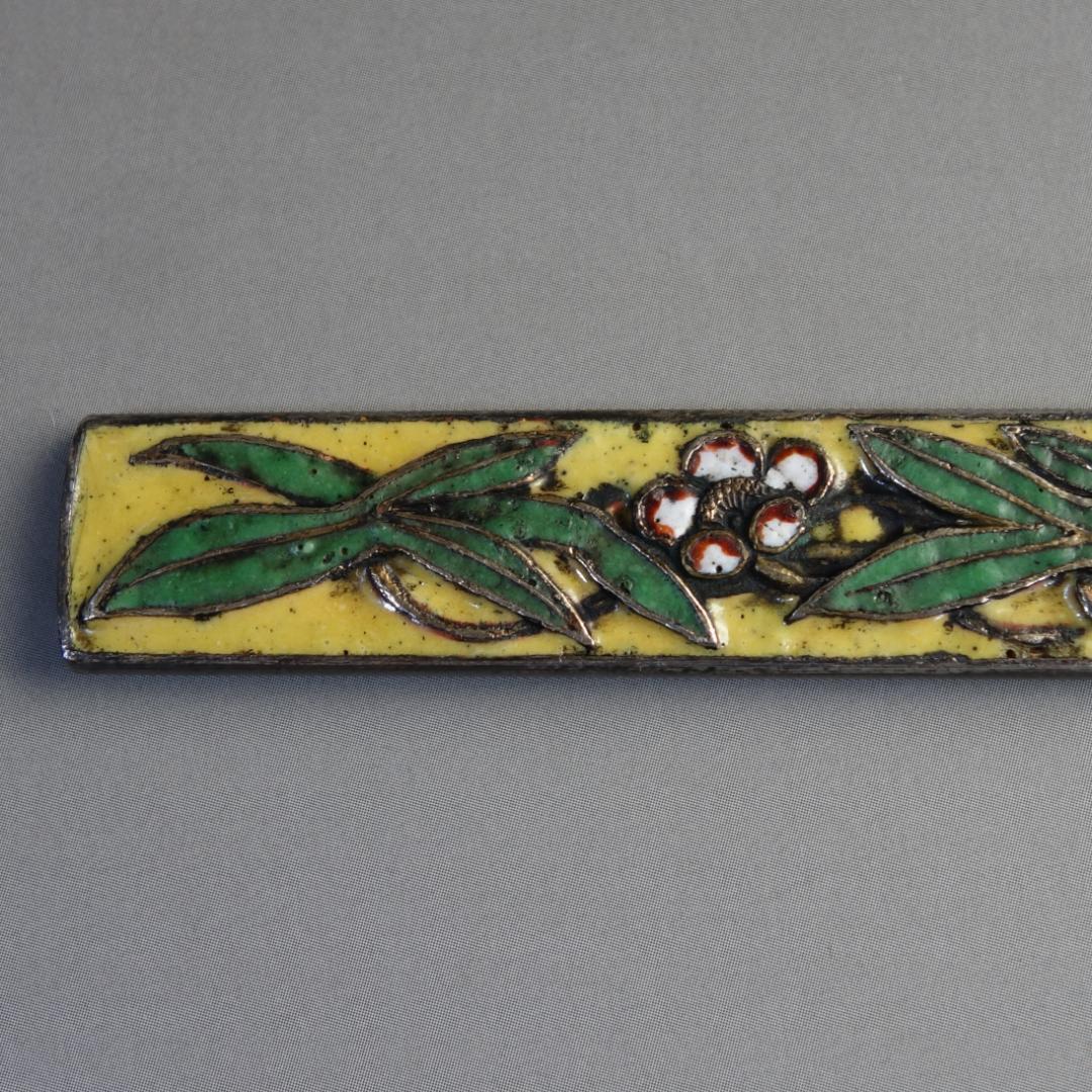 【沢潟梅花図小柄 銀地 七宝焼】 鍔 鐔 小柄 刀装具 骨董 アンティーク