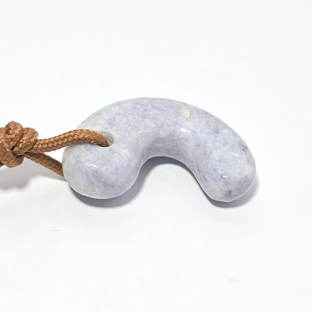 糸魚川翡翠:勾玉　MT0101