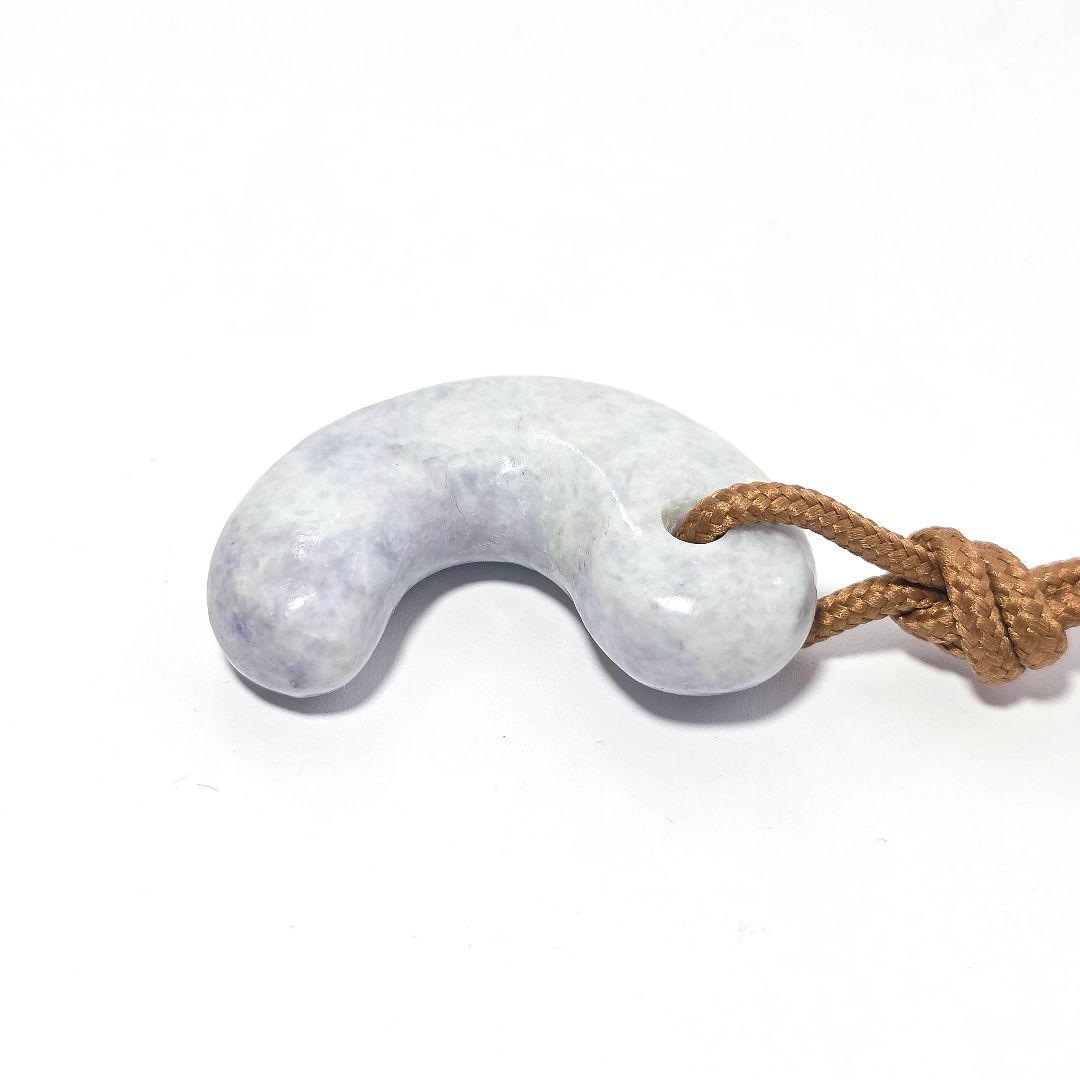 糸魚川翡翠:勾玉　MT0101