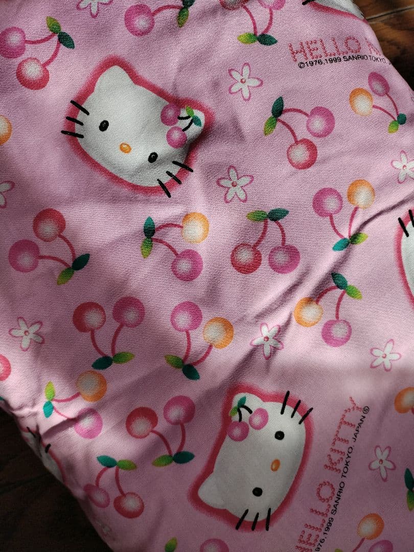サンリオハローキティ　日本製枕＆枕カバー新品未使用レトロ