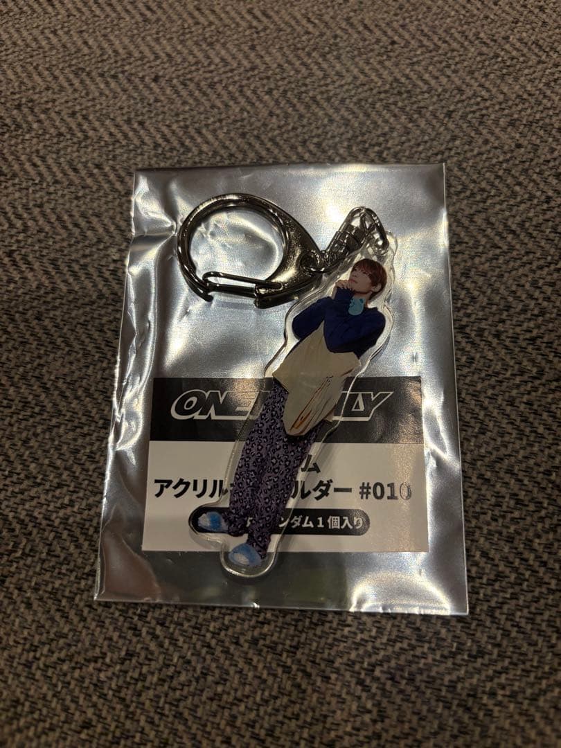 ONE N' ONLY ワンエン 関哲汰 TETTA アクリルキーホールダー - メルカリ