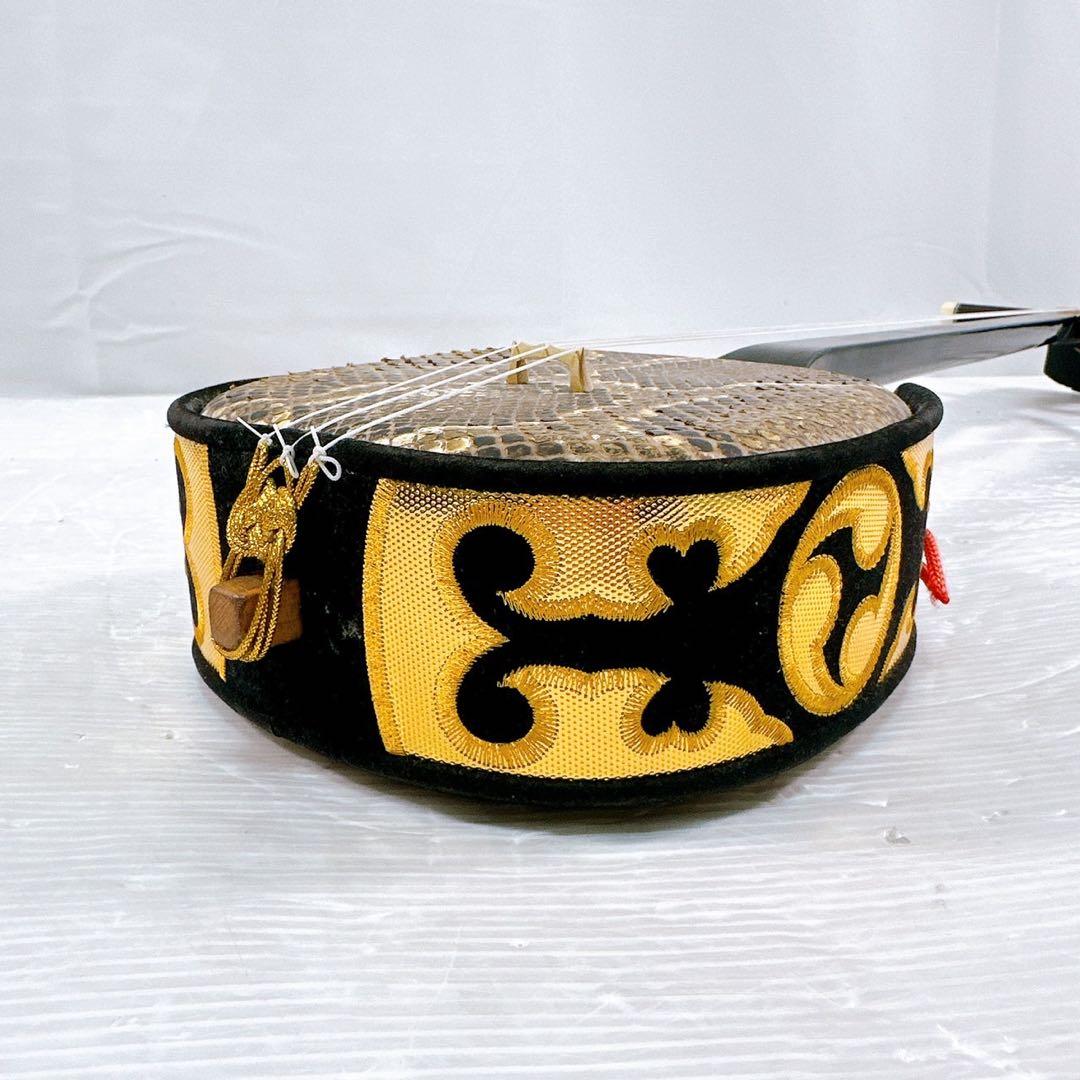 【美品】沖縄三線 蛇皮線 本皮 蛇皮 三味線 本蛇皮 民族楽器 黒漆