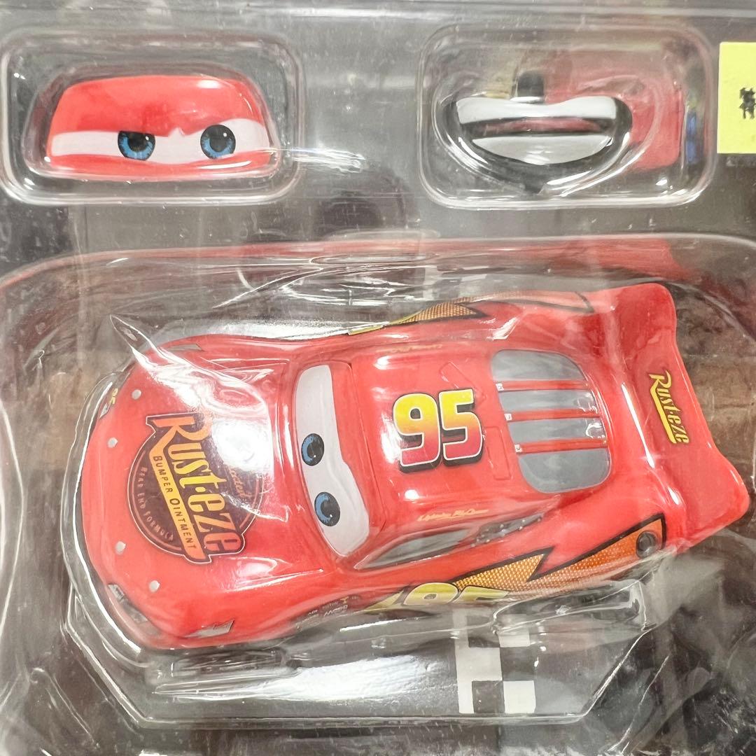 リボルテック　カーズ　ライトニングマックイーン　ピクサー