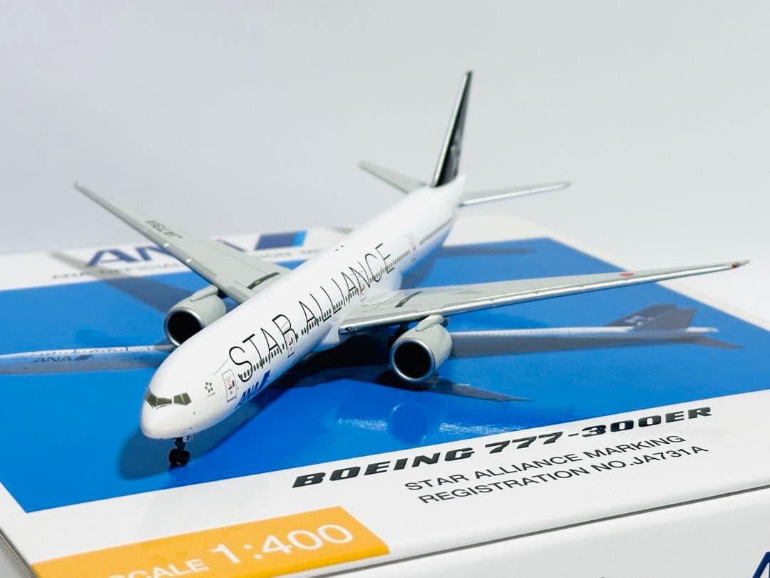 全日空商事 1/400 B777-300ERスターアライアンス NH40003 - メルカリ