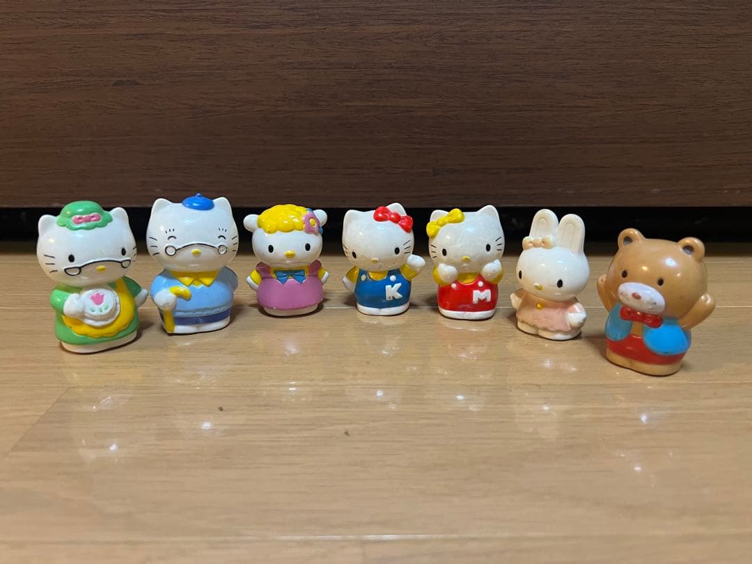 レア品! サンリオ ハローキティ 指人形ファミリー7点セット 1988年製