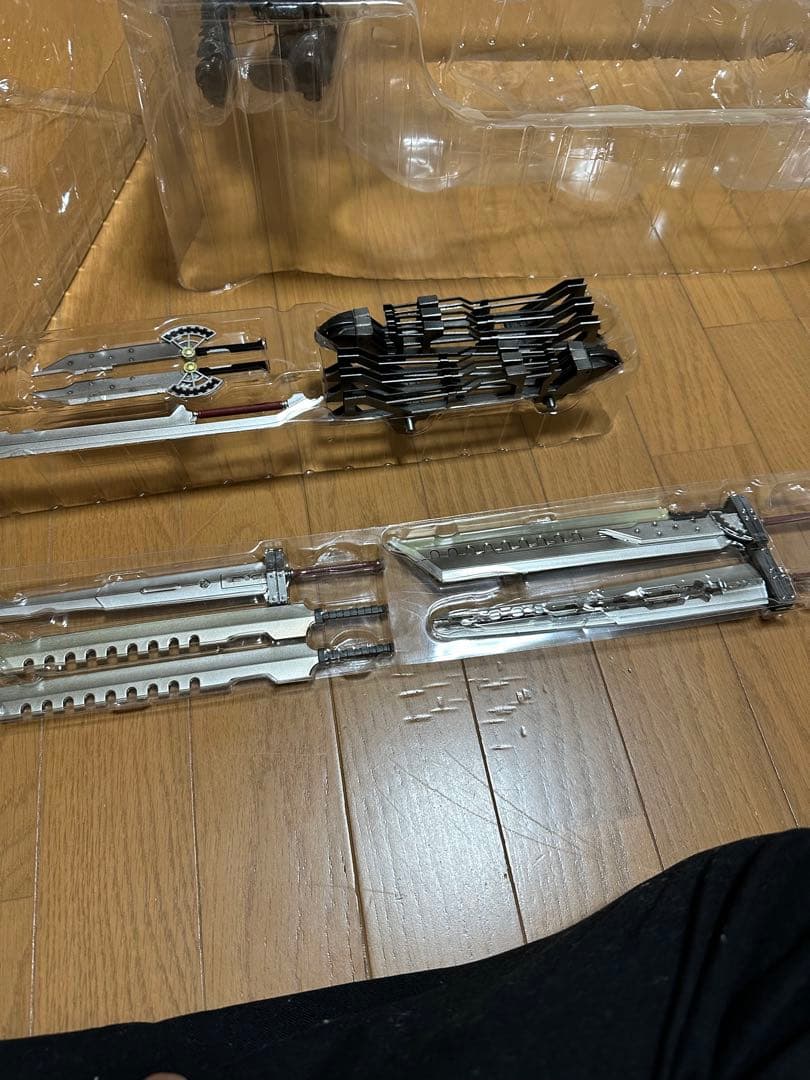 クラウド フィギュア フェンリル プレイアーツ改 ファイナルファンタジー