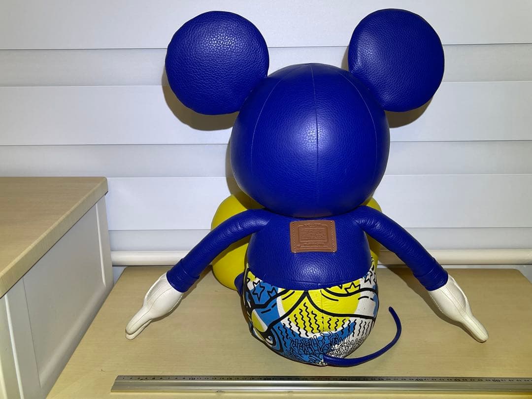 ミッキーマウス 合成皮革ぬいぐるみ