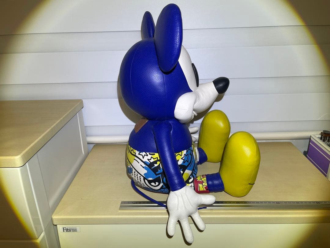 ミッキーマウス 合成皮革ぬいぐるみ