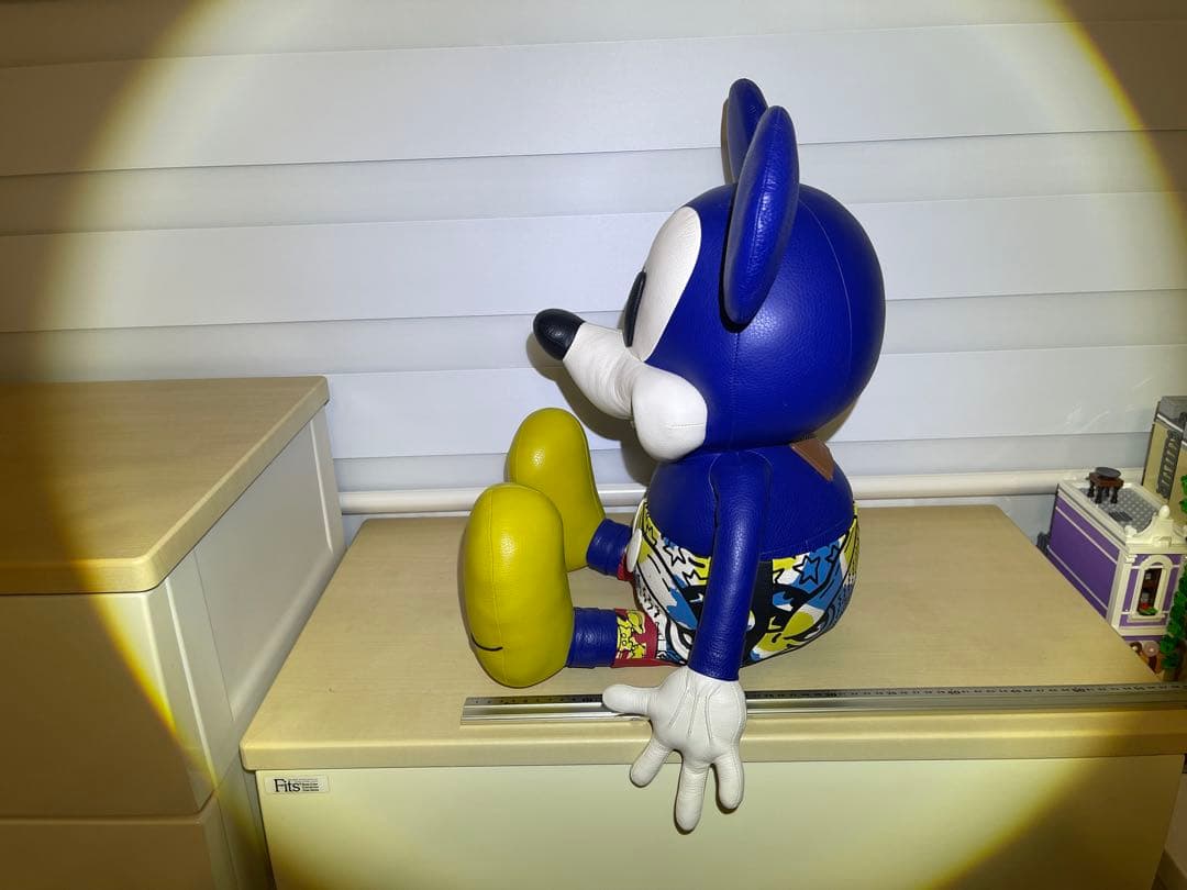 ミッキーマウス 合成皮革ぬいぐるみ