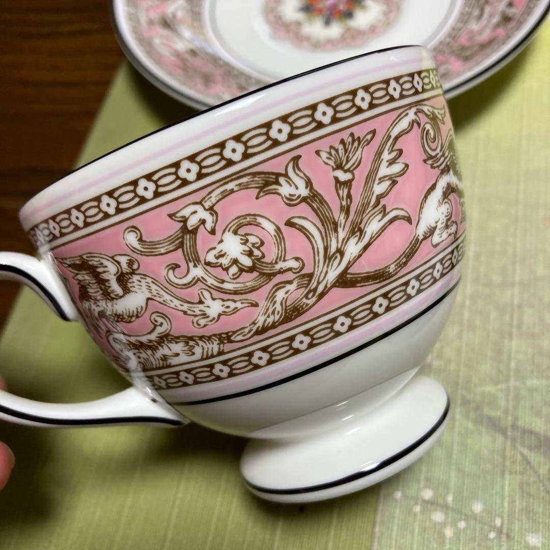 ウェッジウッド フロレンティーンピンク トリオセット - メルカリ