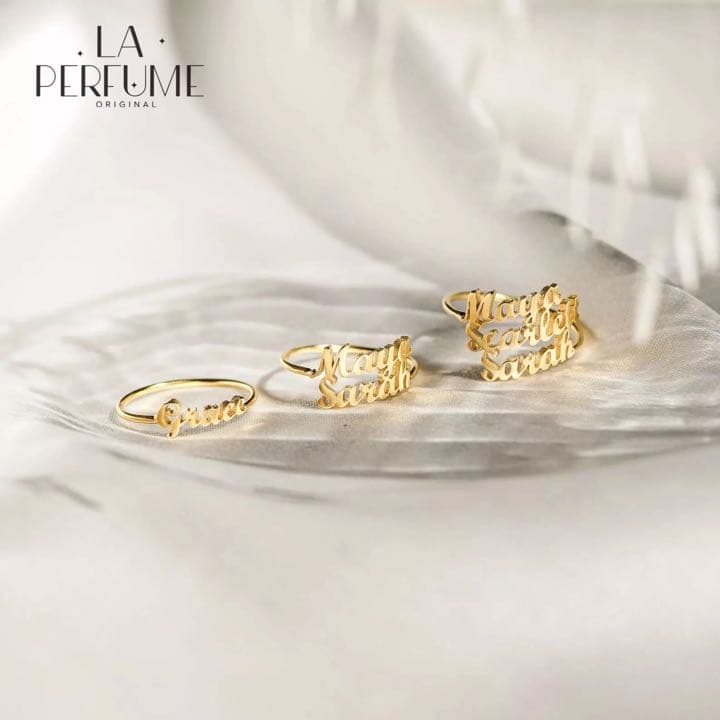 名入れ♡4箇所まで文字入れ可 家族✨イニシャル♡カスタムリング✨ゴールド 手作り