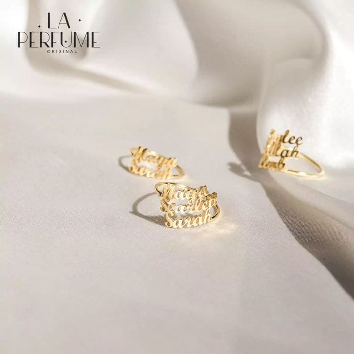 名入れ♡4箇所まで文字入れ可 家族✨イニシャル♡カスタムリング✨ゴールド 手作り