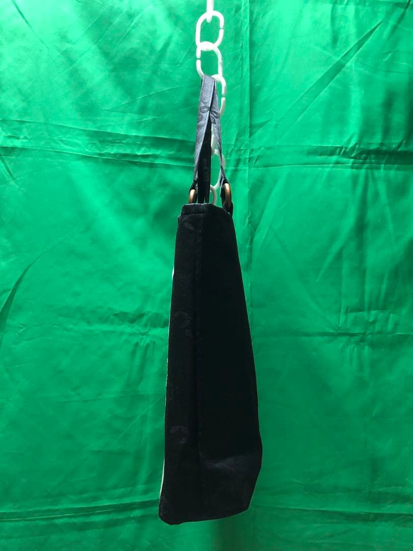 帯リメイク 黒×金 花文様／リングハンドル付き／着物リメイク 一点物