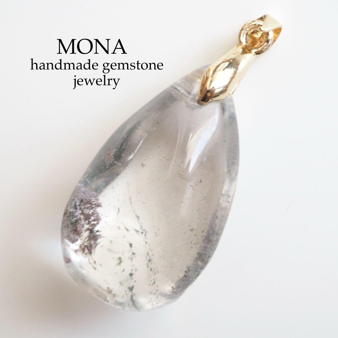 【Ruby】天然ホワイトシェルのマリアネックレストップ