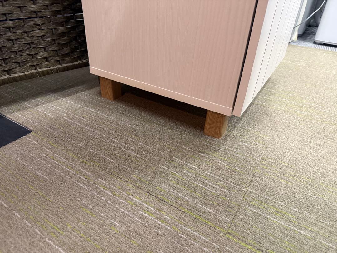 【美品】ニトリ　フレンチカントリー調キャビネット　(キャビネットW131)