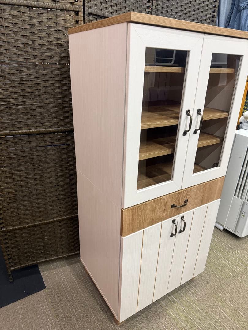 【美品】ニトリ　フレンチカントリー調キャビネット　(キャビネットW131)