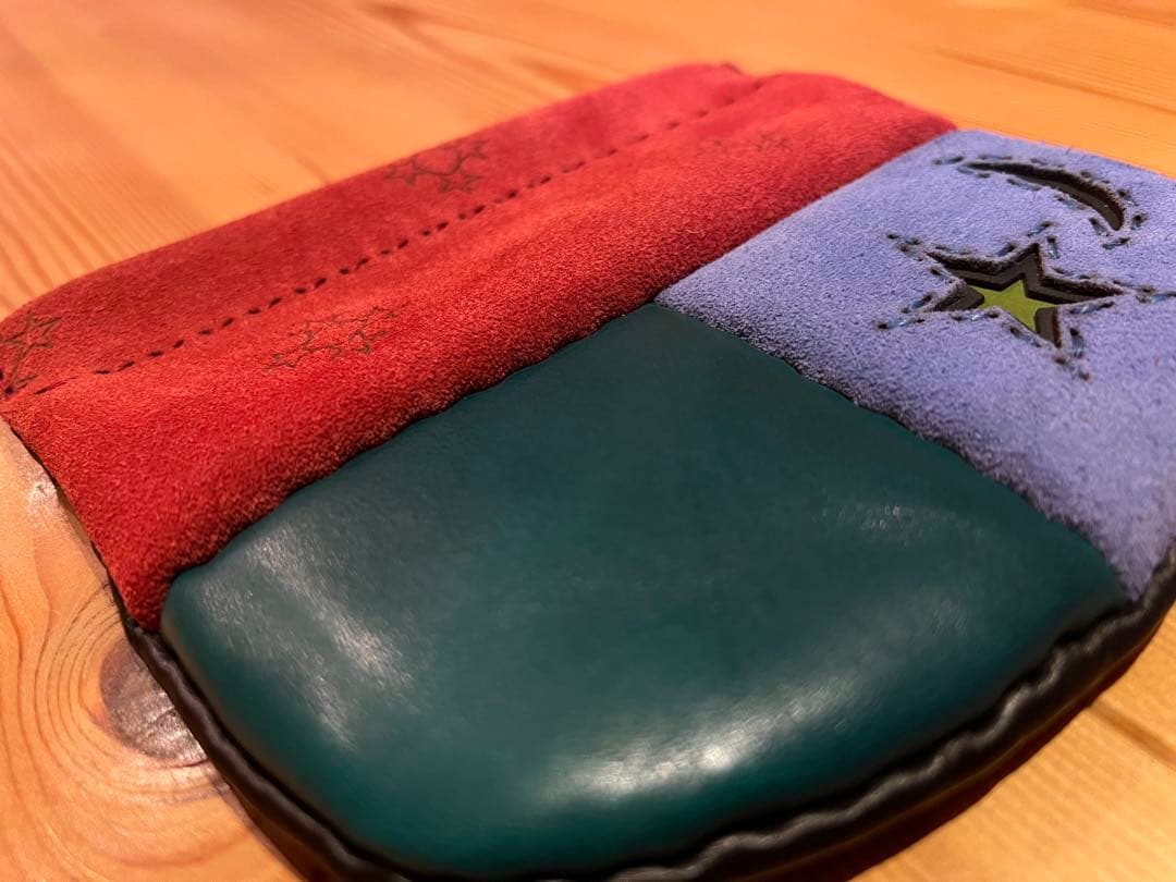 【オジャガデザイン】星と月の刺繍レザーポーチ カラフル【未使用】