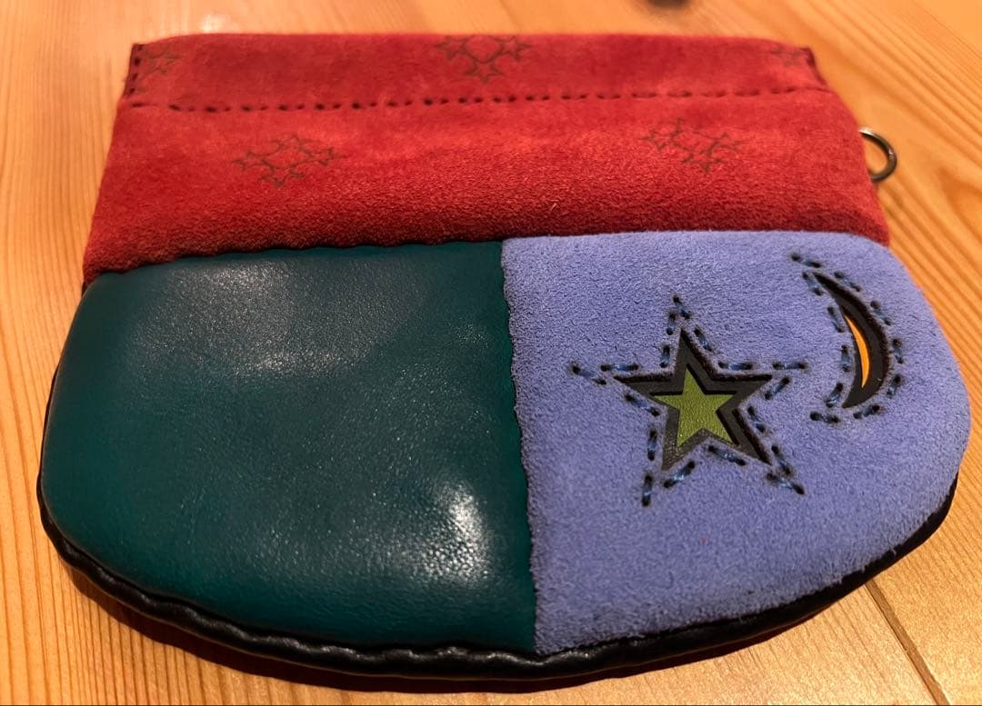 【オジャガデザイン】星と月の刺繍レザーポーチ カラフル【未使用】