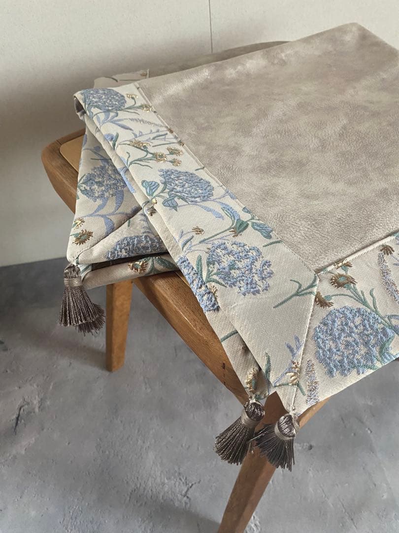 【再再再販】花柄ジャガード生地のハンドメイドタロットクロス