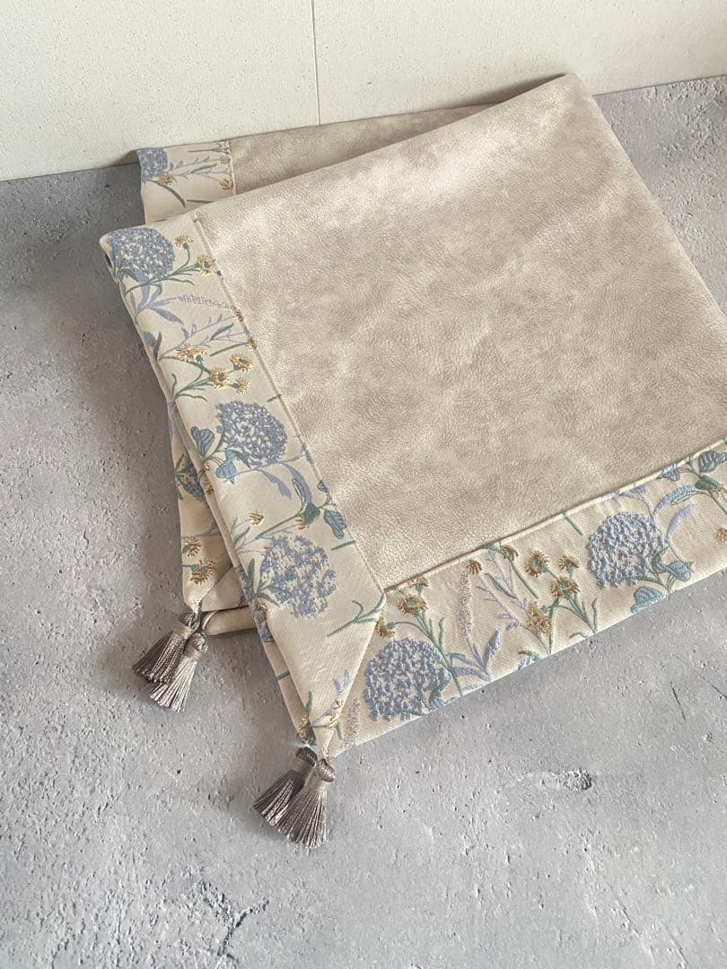 【再再再販】花柄ジャガード生地のハンドメイドタロットクロス