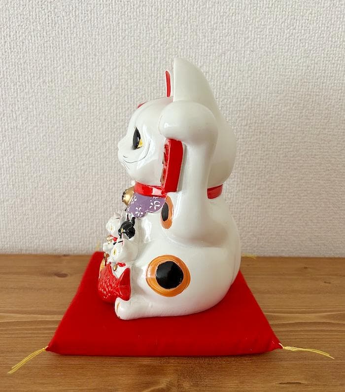 【開運招き猫】置物 陶器 貯金箱