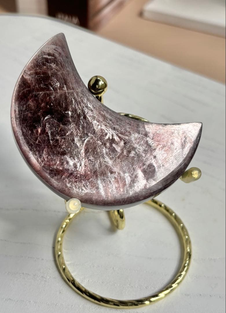 《高品質・光透過美》パープルマイカ＊月　カービング　レピドライト