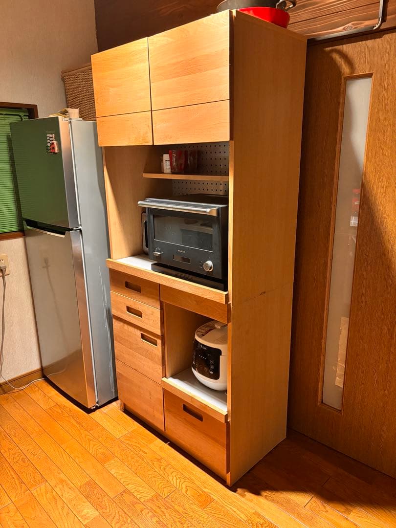 Unico Hutte キッチン　食器棚